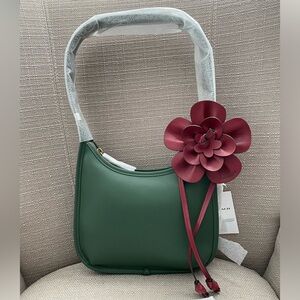 Coach Curve Zip Bag in Colour Brass/Hunter Green new